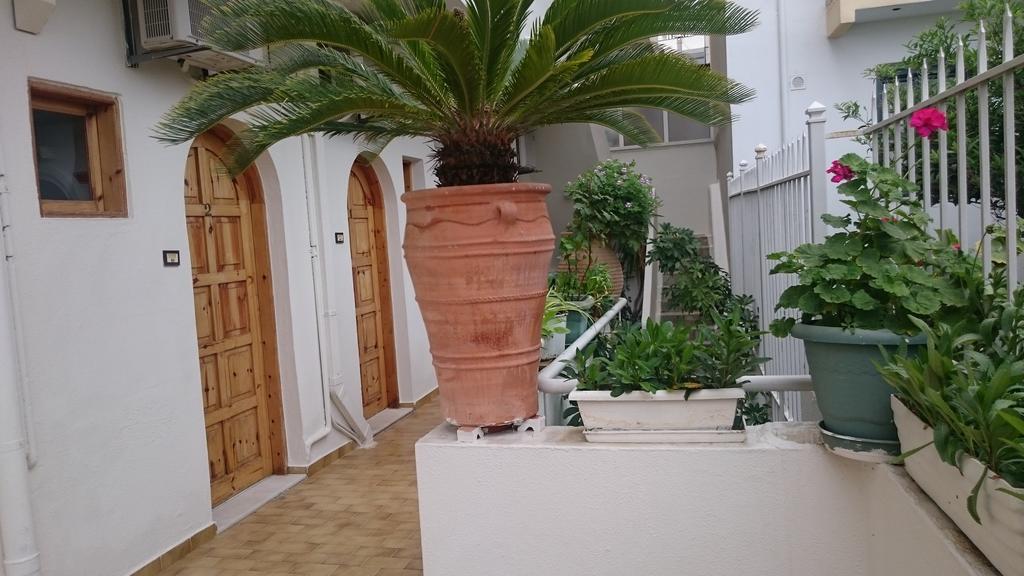 Lovely Holidays Hotel Hersonissos  Exteriör bild