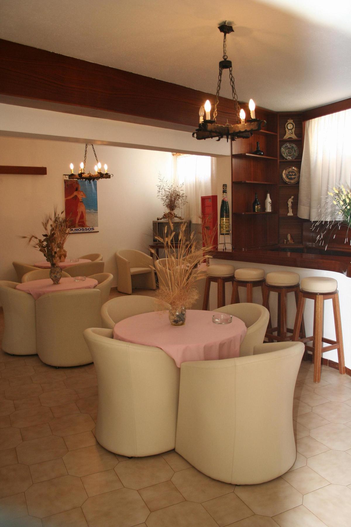 Lovely Holidays Hotel Hersonissos  Exteriör bild